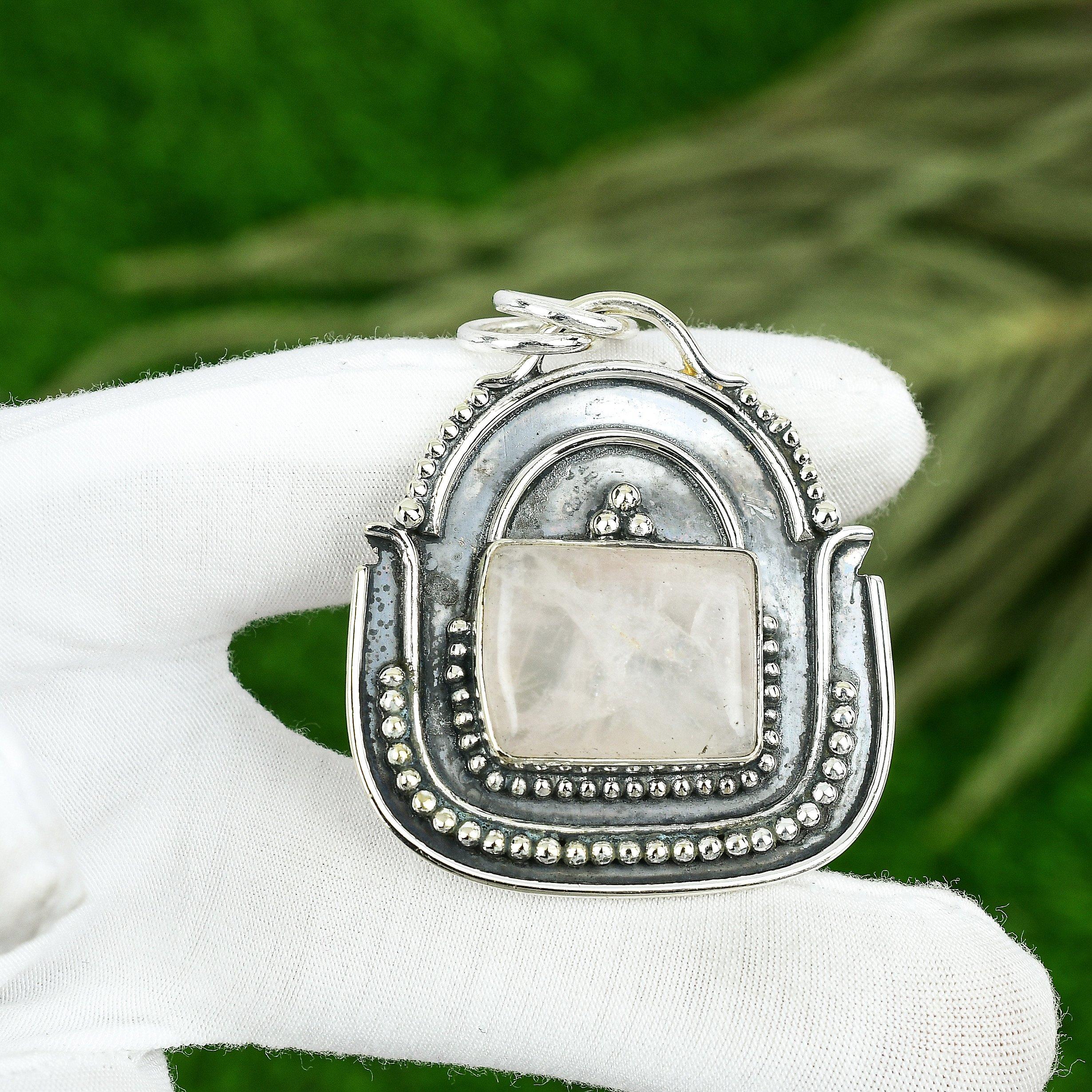 Sisters Day Deal Natural Rainbow Moonstone 925 Sterling Silver Pendant Jewelry