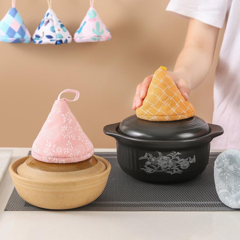 Kitchen Insulation Pot Handle Anti-scalding Cap Triangle Pot Ear Muffs Casserole Baking Pan High Temperature Resistant Gloves Handle Pot Cover Cap