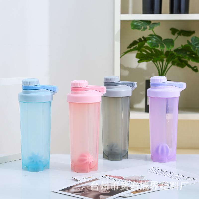 Portable Shaker Bottle for Men & Women - Fitness Protein Powder Water Cup with Scale