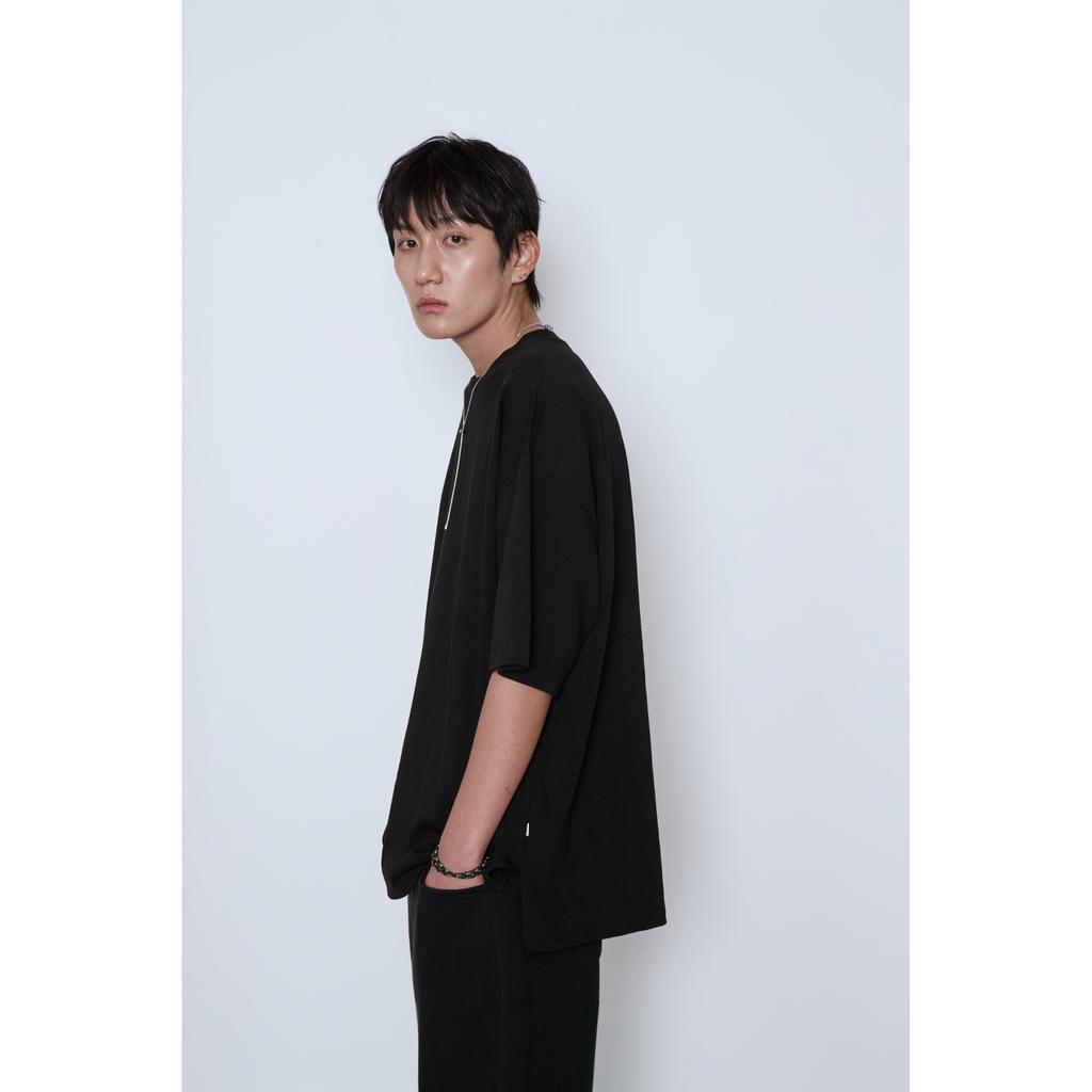 Noineta Basic Boxy Fit Short Sleeve Tee