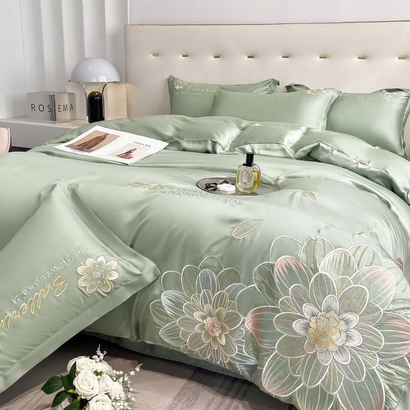 

Комплект постельного белья из ледяного шелка, четырехпредметный, вышивка, приятный к коже, дышащий, удобный, простыня, пододеяльник, наволочка 1.5M bed