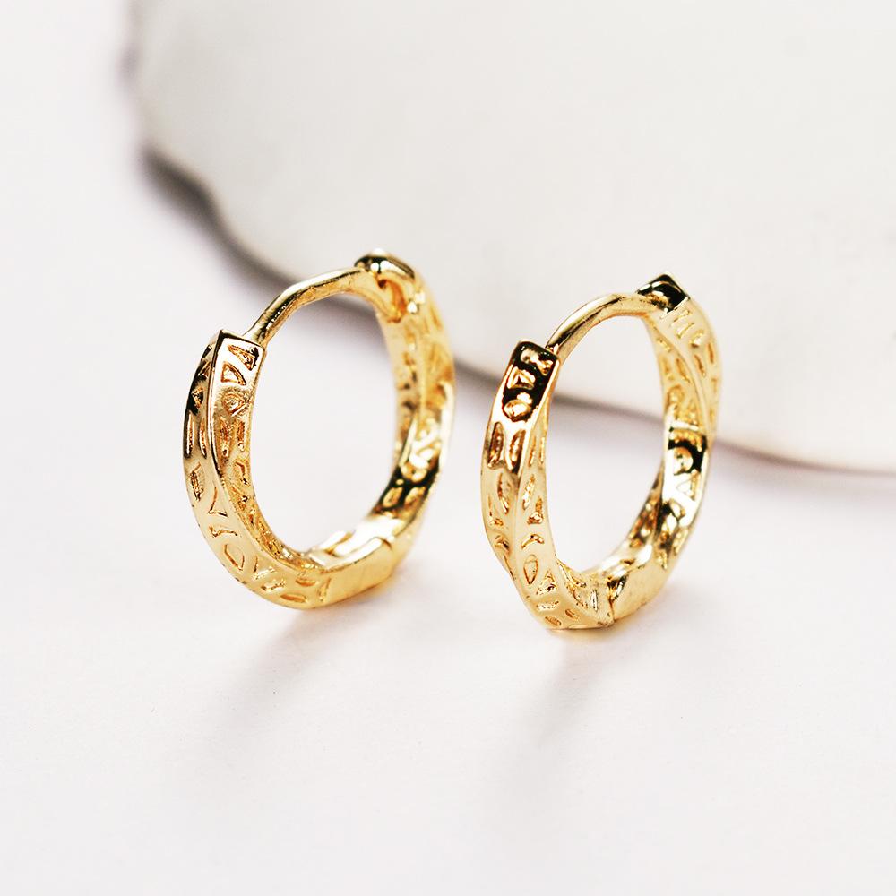 Unique Arabesque Mobius Strip Hoop Earrings For Women Minimalist Niche Design Elegant Simple Circle Ear Cuffs Jewelry