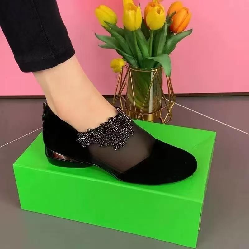 Soft Leather Mesh Women's Shoes Round Toe Flat Heel Summer Spring Style Hollow Out Design Comfortable Bottom Mom Shoes