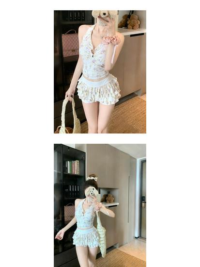 Floral Halter Neck Slimming Swimsuit: 2025 Two-Piece Skirt Style, Push-Up for Small Busts, Conservative Design, Pure Desire.