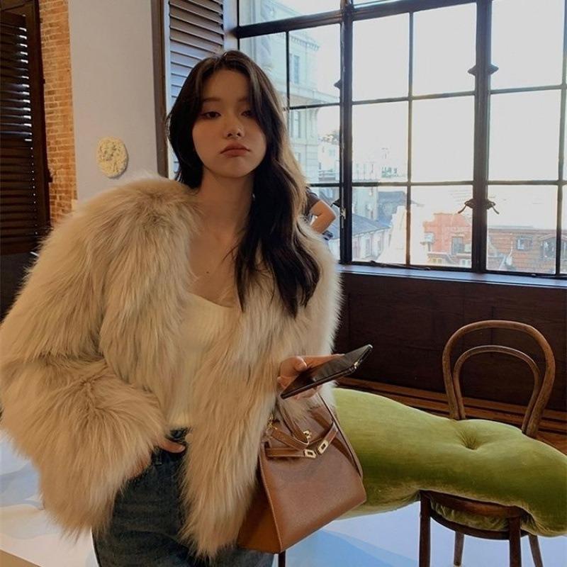 

Зимнее новое пальто из искусственного лисьего меха, женское короткое легкое пальто из искусственного енота, приталенное 2XL 120-67.5 kg абрикосовый