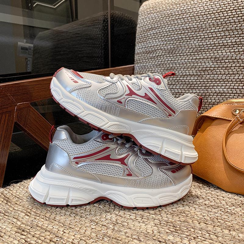 

Foreign trade explosion versatile thick sole heightening dad shoes girl 2025 autumn new Hong Kong style light retro sports and leisure 40 красный