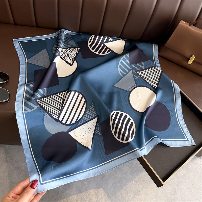 

68cm Geometric Color Block Printed Hijab Spring and Summer Polyester Fiber Scarf for Women Fashionable and Versatile Shawl Hijab синий