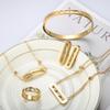Set di gioielli geometrici: Anello, Collana, Bracciale e Orecchini in Acciaio Inossidabile Incrostati di Diamanti