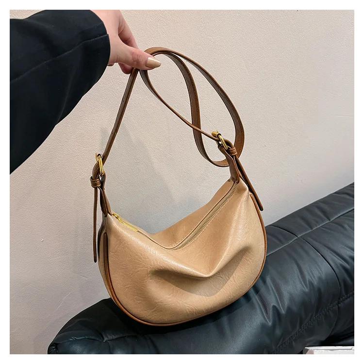 Small Women's New Trendy Explosion Casual Versatile Fashion Niche Messenger Bag High-end Dumpling Bag