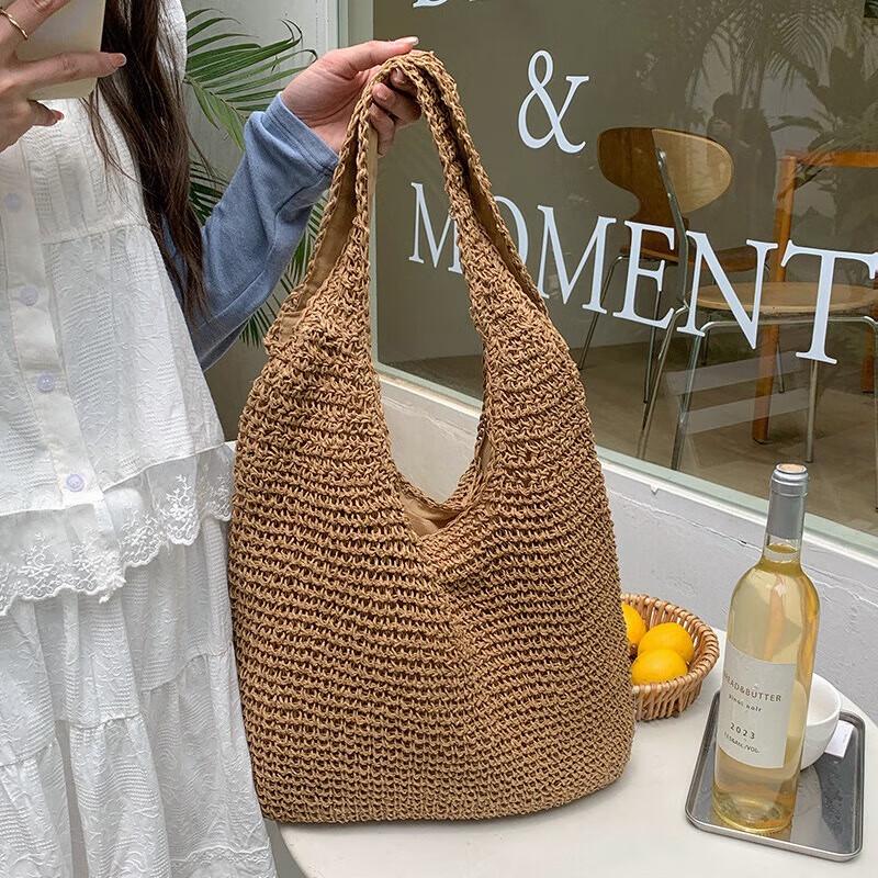

REWELL Resort Style Straw Tote Bag