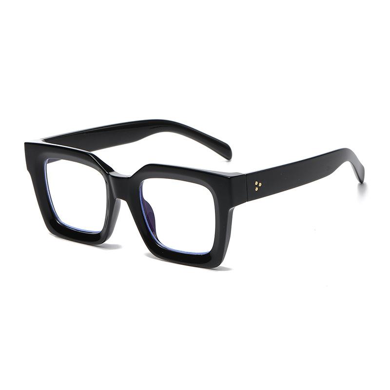 Fashion Vintage Luxury Square Sunglasses Women Men Punk Big Frame Rivet Classic Shades Designer Brand Sun Glasses