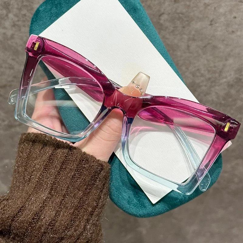 

Personalized And Fashionable Anti Blue Light Reading Glasses For Men And Women Butterfly Frame Color Blocking Presbyopia Glasses 4.0