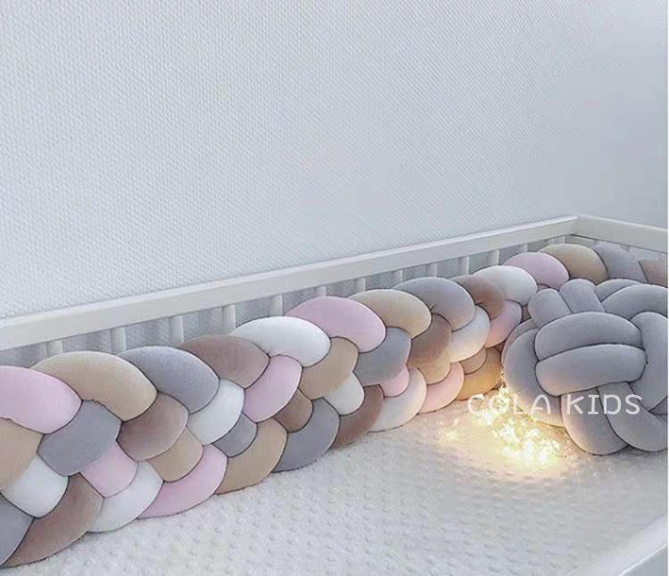 Dänischer Strick Nordischer Knotenball Krippenstoßschutz - 6-Strang-Zopf für Neugeborene