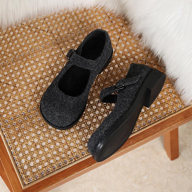 

Premium Doudou shoes women s new autumn and winter French retro temperament felt Mary Jane single shoes 33