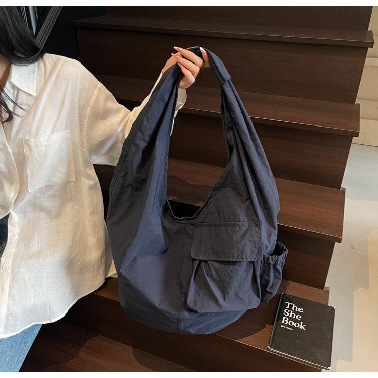 Japanese Autumn and Winter Single Shoulder Dumpling Bag Tooling Large Capacity Nylon Bag Going Out Shopping Mommy Armpit Bag Handbag
