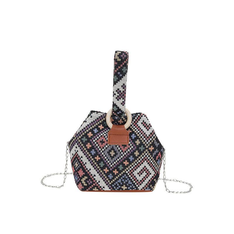 Fashionable Medium Bucket Bag 2023 Summer Collection Casual Commuting Crossbody Bag