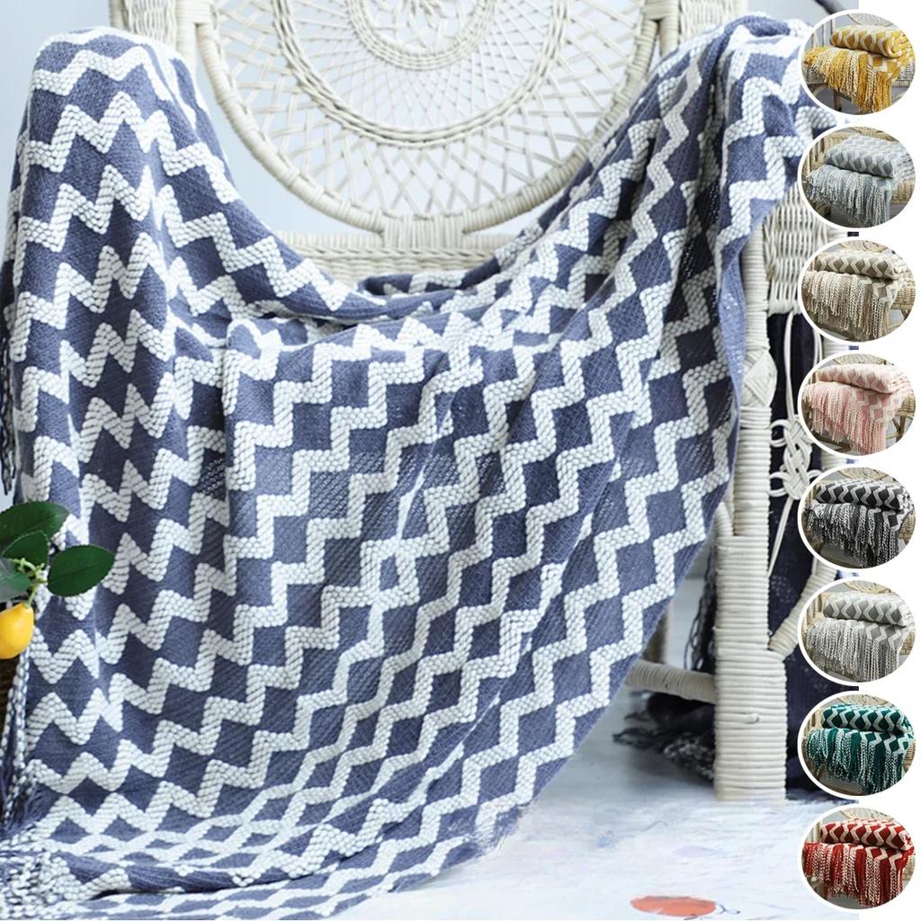 1 Stück Battilo Solide Gestrickte Überwurfdecke Weiche Gewebedecken für Sofa Bett Karierte Decke Dekorative Überwürfe Luxuriöse Bettdecke