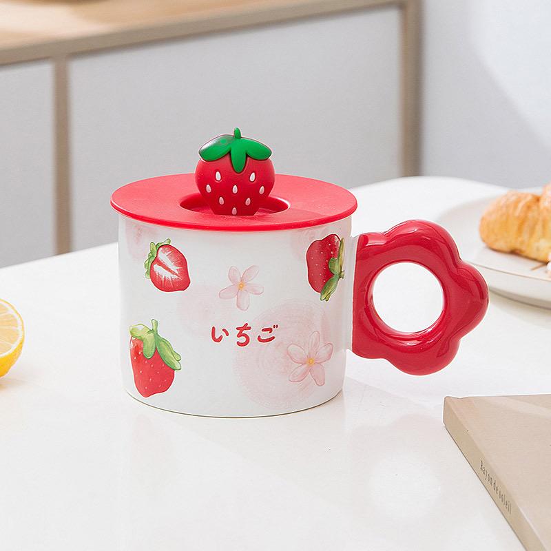 Cute Ceramic Cup Girl Heart with Lid and Spoon Mug Strawberry Large Capacity Creative Household Breakfast Coffee Cups
