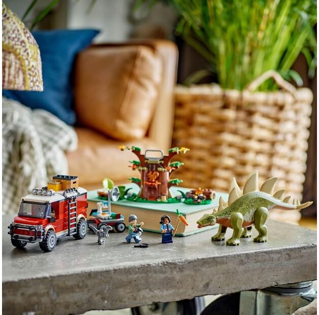 LEGO Jurassic World 76965 Dinomisses: Discovery of Stegosaurus