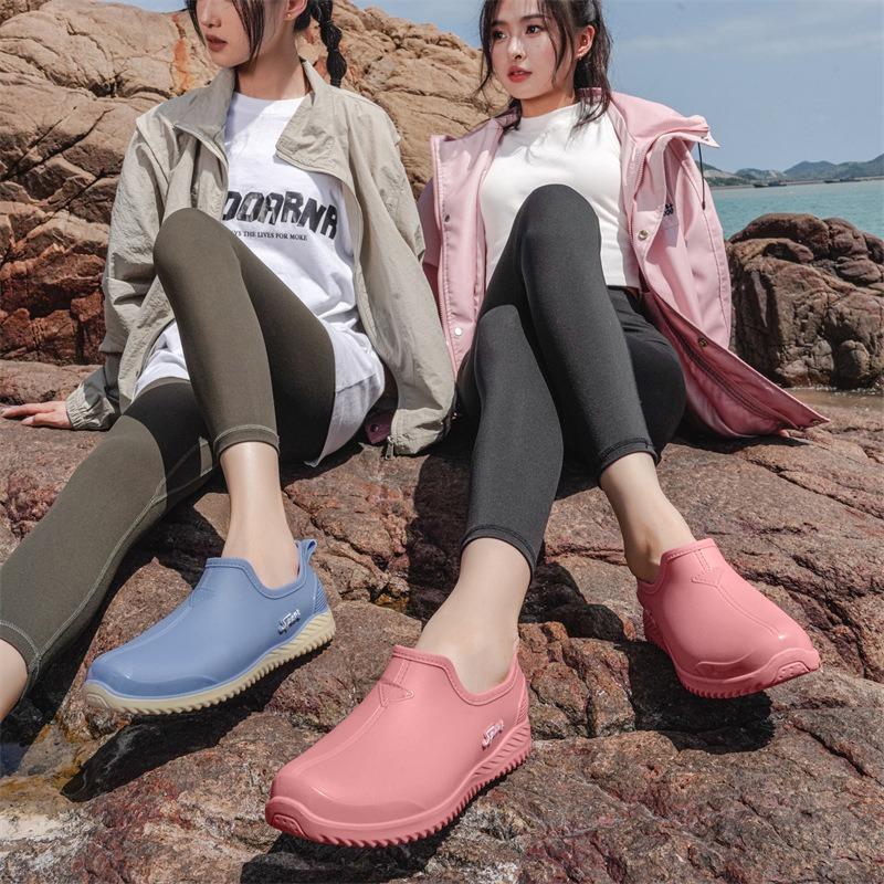 Shallow mouth elegant rain shoes women's fashion low-top short tube non-slip waterproof shoes lightweight summer women's work rubber shoes