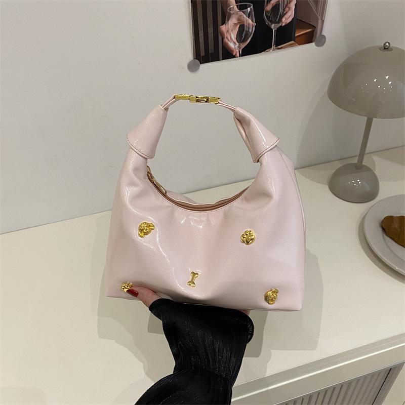 Super fire small bag women 2025 new foreign versatile messenger bag popular this year Korean women's dumpling bag