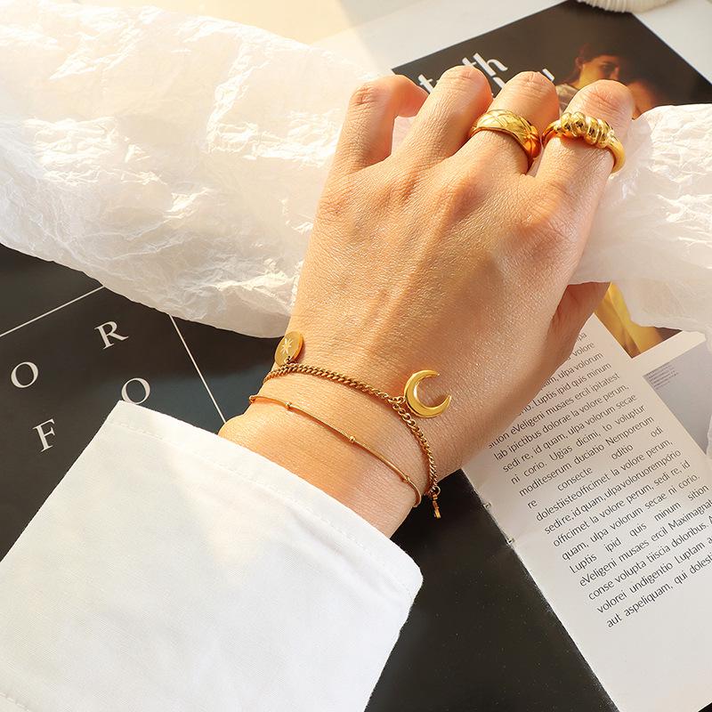 Stylish Celestial Bracelet and Necklace Set - European & American Design