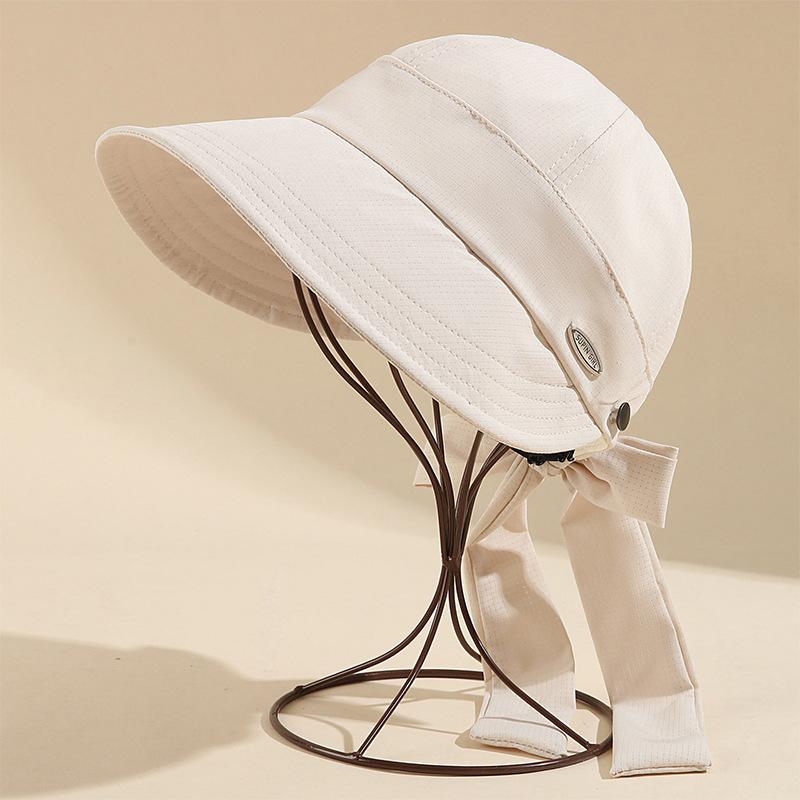 Quick-drying peaked cap for women in spring and summer, can hang masks to show their faces, small visor, outdoor UV-proof equestrian hat