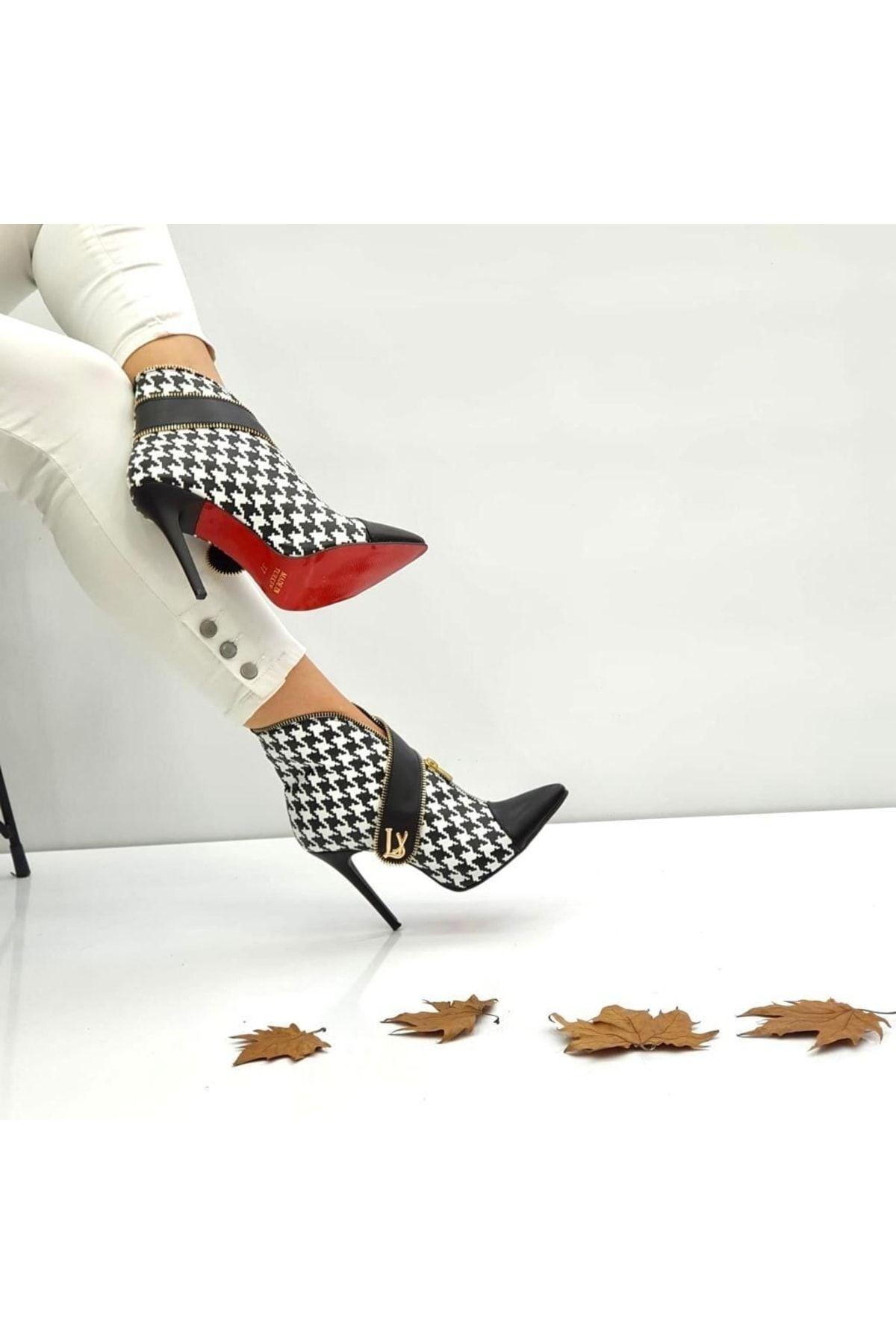 

Женские современные стильные модные черные женские сапоги с узором «гусиные лапки» 36