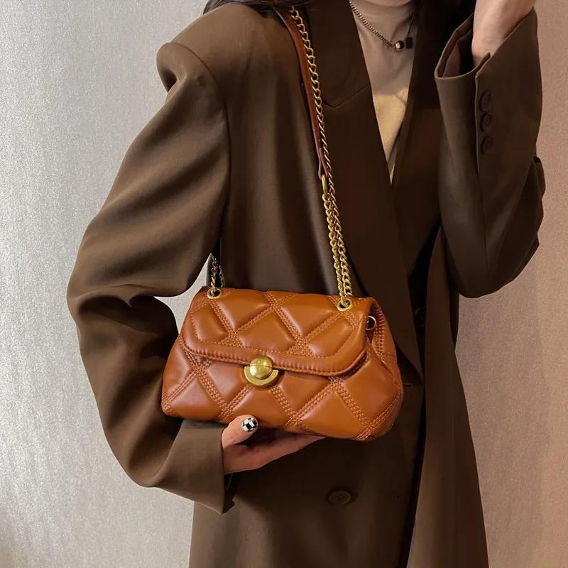 Vintage Ladies Premium Texture Shoulder Bag with Ribs Soft Leather Crossbody Armpit Bag