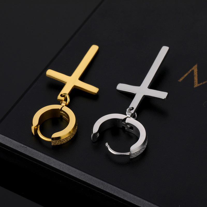 Boucles d'oreilles créoles punk en acier inoxydable givré design femmes hommes percées croix oreille zircon accessoires fête boucles d'oreilles pendantes