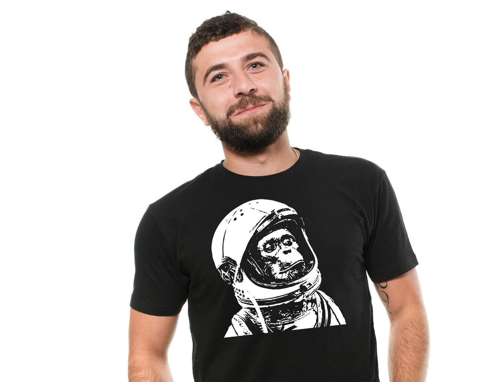 Astronaut Monkey T-Shirt: Patriotic Chimp Design 3XL