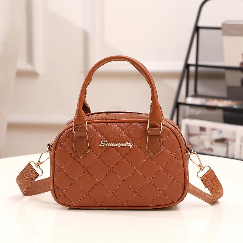 Fashion New Diamond Single Shoulder Women's Bag Solid Color Simple Temperament Small Bag Women's Bag Versatile Texture Shoulder Messenger Bag
