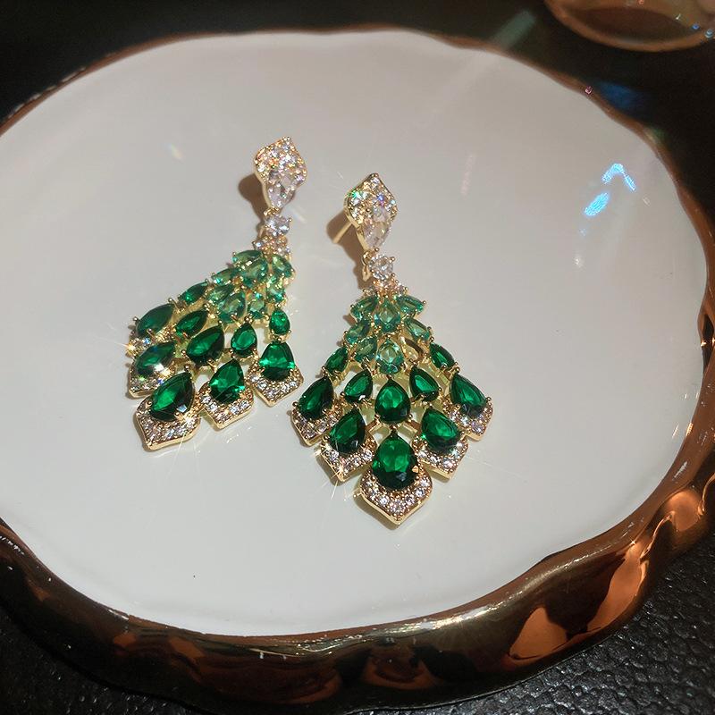 Emerald diamond leaf fringed earrings light luxury stud earrings women's European and American earrings
