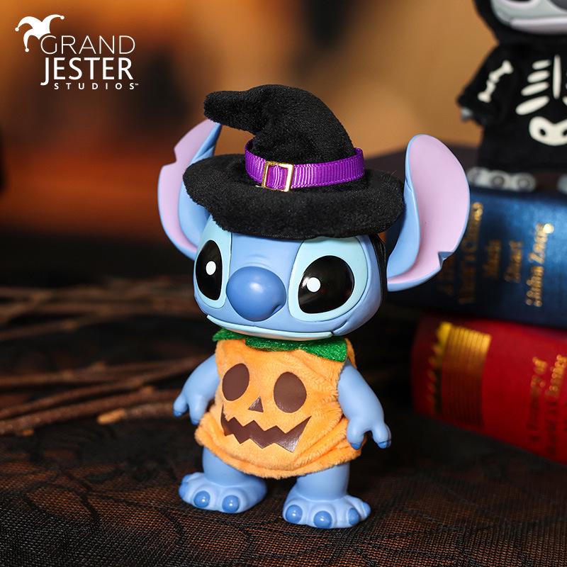 

Фігурка Enesco Disney Хелловін Пустун Стіч: Прикраса Гарбуз-Чаклун та Скелет, що світиться в темряві