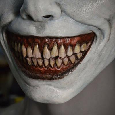 Sorriso Esorcismo Halloween Maschera da Fantasma Festival Bar Mascherata Casa Stregata Maschera Horror Gioco di Ruolo Sorriso Faccia Bianca Maschera Occhi Bianchi