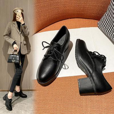 Sapatos fechados – Sapatos fechados