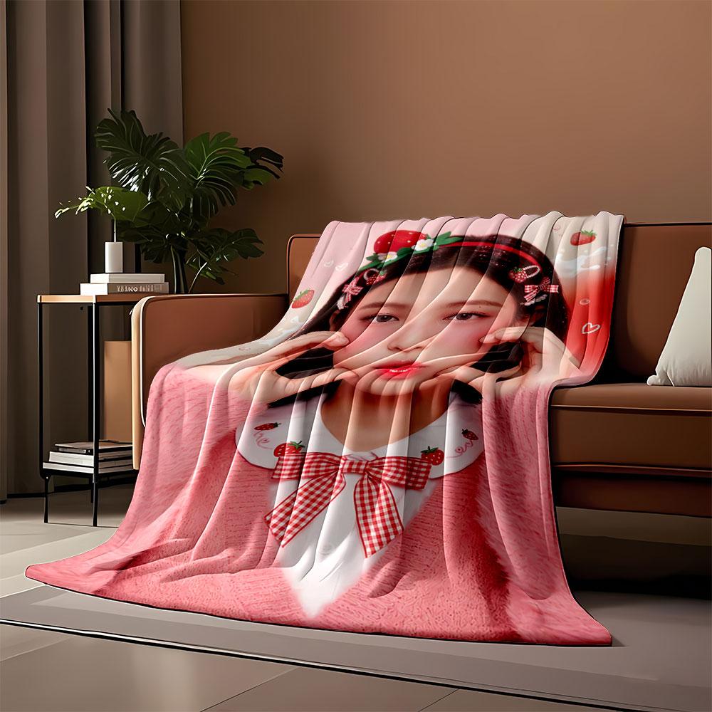 Strawberry Sweet Style Blanket for All Seasons Blanket Lunch Break Throw Gift
