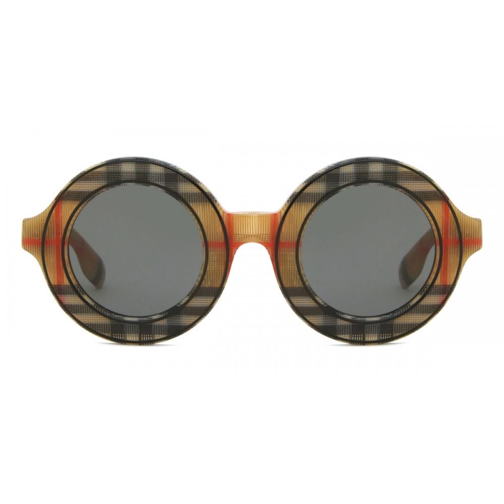 

Burberry Jb4386 Детские 377887 Детские Солнцезащитные очки 40-27-125