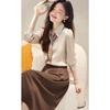 Conjunto de Blusa com Laço e Saia Estilo Francês