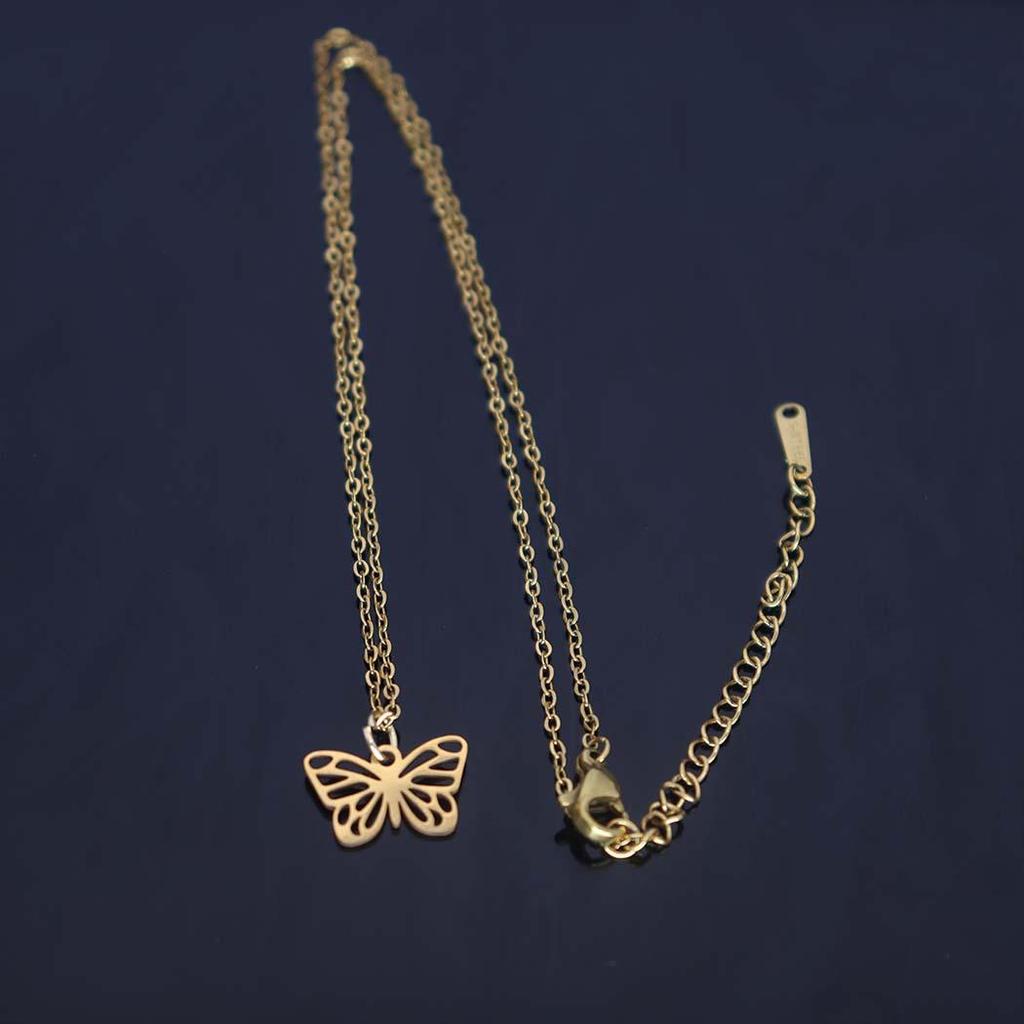 Women's Simple Versatile Cute Insect Design Pendant Necklace