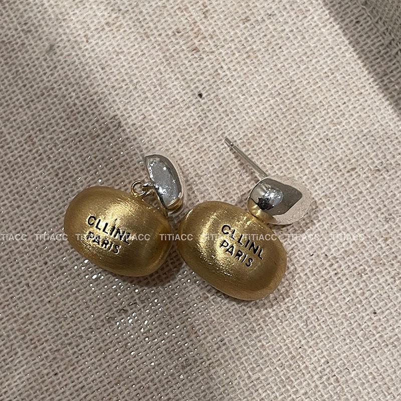 

Autumn-Winter Retro French Gold & Silver Bean Earrings: Cold Style Metal Studs for Women