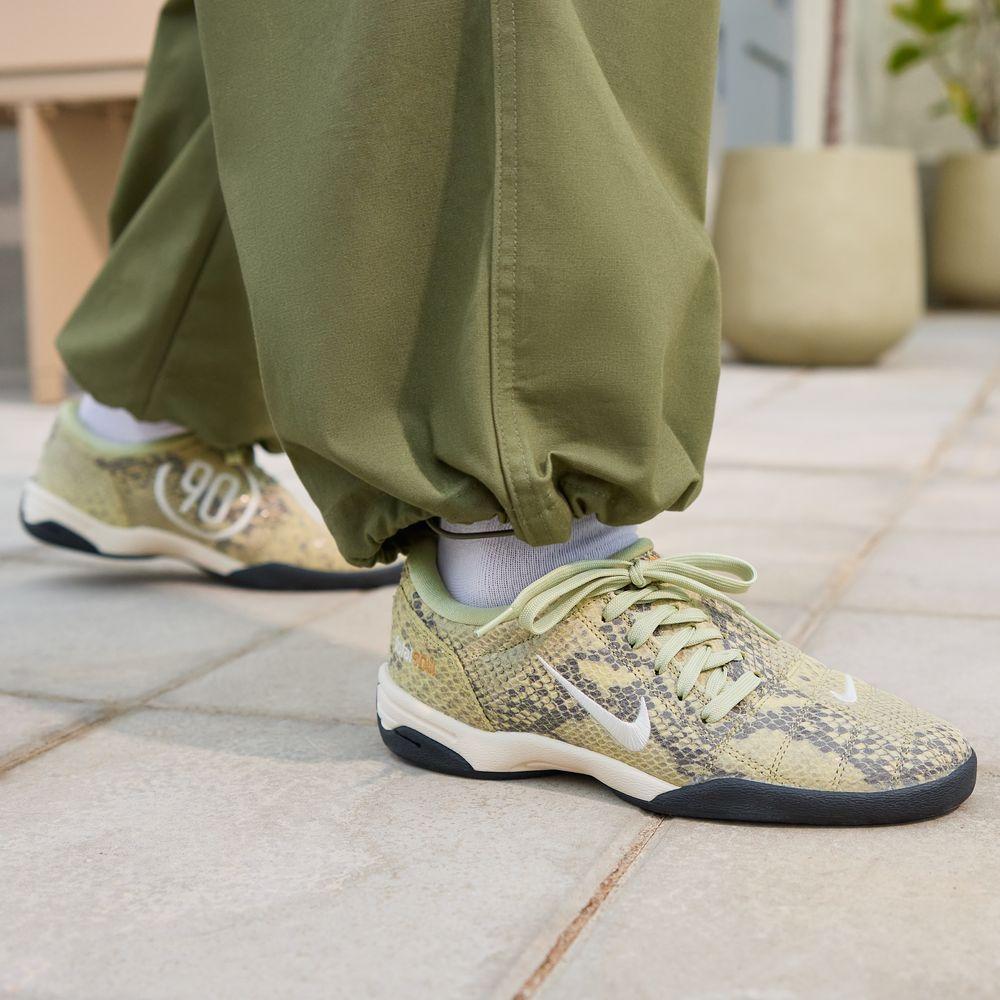 Nike Total 90 3 SE Olive Aura Snakeskin (Women s) 37.5