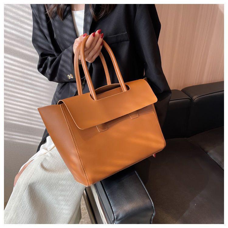 High-end large bag women's bag, new trendy Korean version large-capacity handbag, autumn and winter retro commuter tote bag