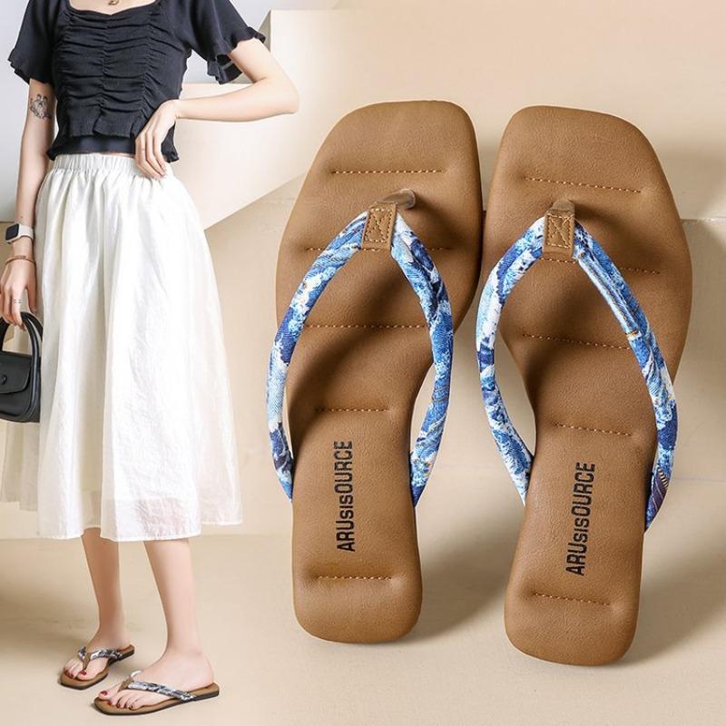 Large size flip-flops women's flat-bottomed flip-flops women's TEUM slippers
