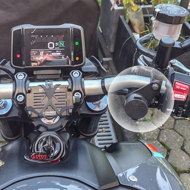 MT-09 SP Motorcycle Accessories Dual USB Charger Plug Socket Adapter For YAMAHA MT09 2017 - 2023 XSR900 Tracer 900 MT07 XSR700