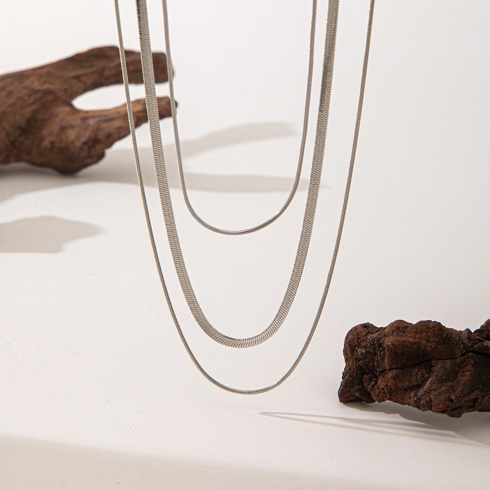 

Многослойное ожерелье-чокер женское нишевое универсальное темпераментное с подвеской, цепочка для ключиц, модная шейная цепочка, женские аксессуары