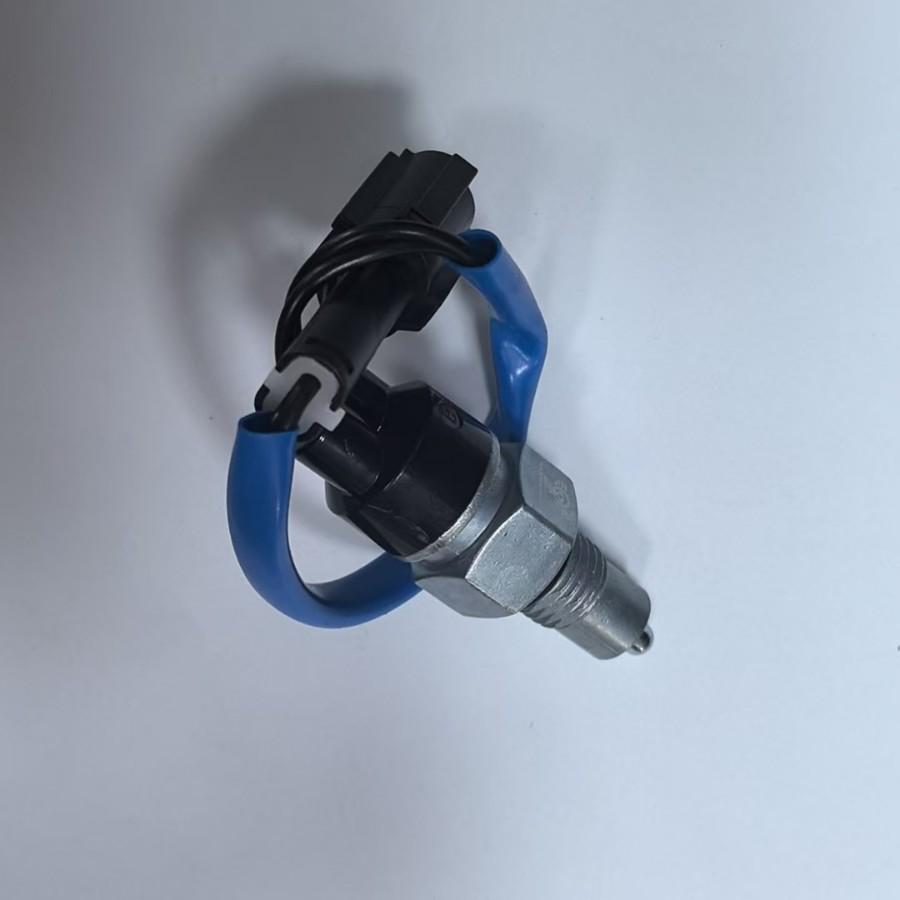 Kompatibel mit Daewoo Rückfahrlichtschalter: 95224024, 96314357, 95216947, 96610001