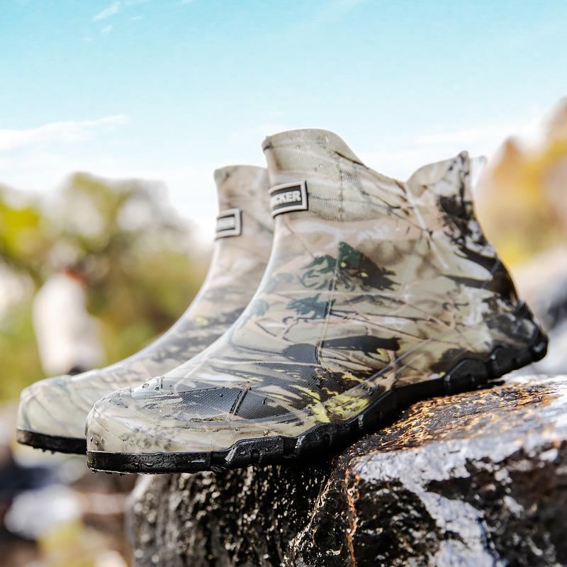Short Men's Rain Boots Spring and Autumn Outdoor Camouflage Mountain Men's Rain Shoes Extra Large Size Fishing Shoes Glue Shoes