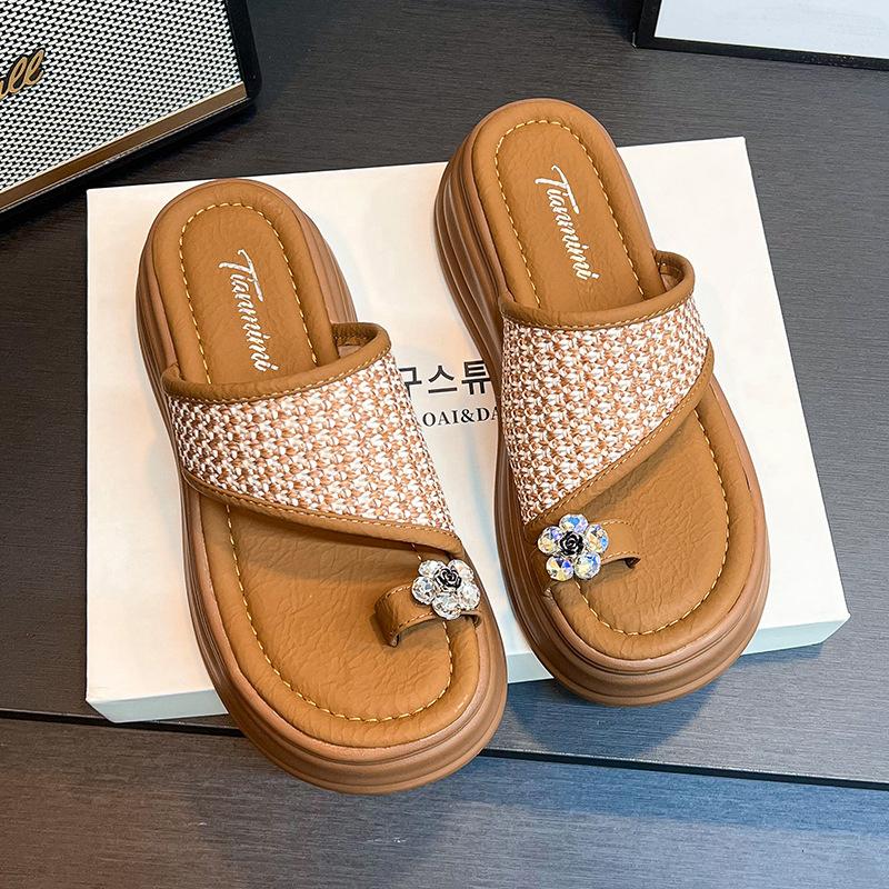 Casual, Fashionable and Comfortable One-word Drag Women's 2025 Summer New Thick-soled Heightening Toe Slippers Women Wear Sandals Tide