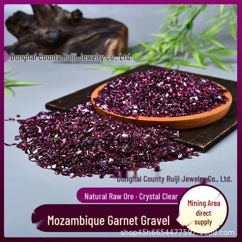 

Mozambique Natural Garnet Stone Granules and Chips 5-7mm 100g